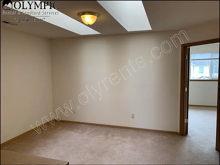 Bonus Room Upstairs_03152019