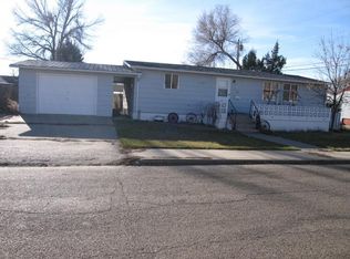514 E Williams St, Glendive, MT 59330