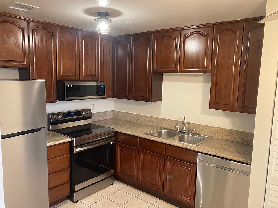 1st image of 936 S Mollison Ave APT B