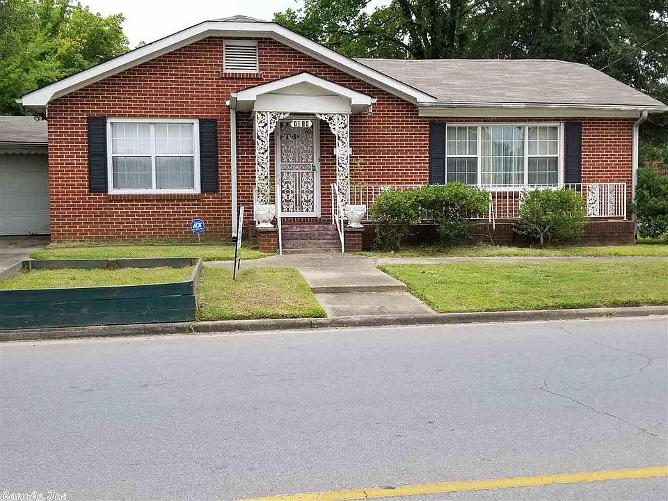 1st image of 1014 W Pullen Ave