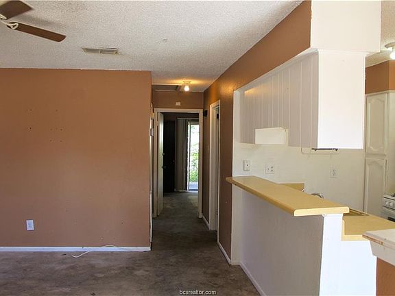 3rd image of 1513 Hillside Dr #Cs