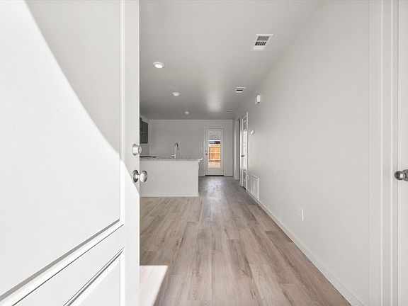 4th image of 8320 25th St