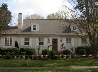 903 W Cornwallis Dr, Greensboro, NC 27408