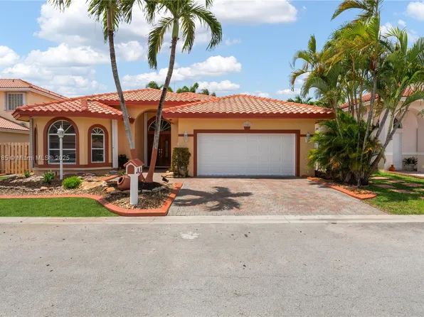 11581 SW 10th Ct, Hollywood, FL 33025