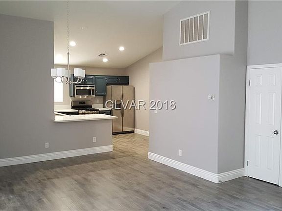 2nd image of 611 Zalataia Way
