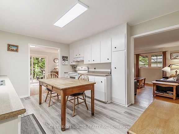 5th image of 50 Brights Ln