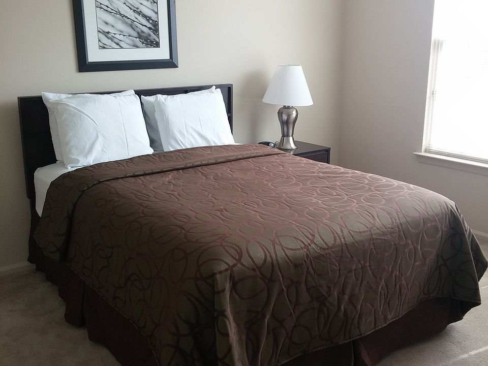 2nd image of 1127 Buckley Way