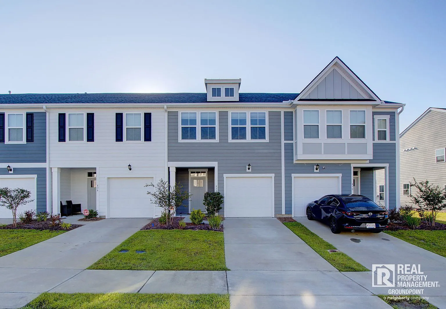 3 bed, 2.5 bath, 1698 sqft, $2,200 — Photo 1