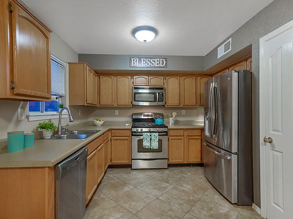 4th image of 14307 Patriot Point Dr