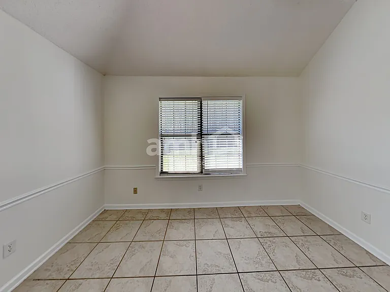 1673 Farkleberry Dr — Photo 9