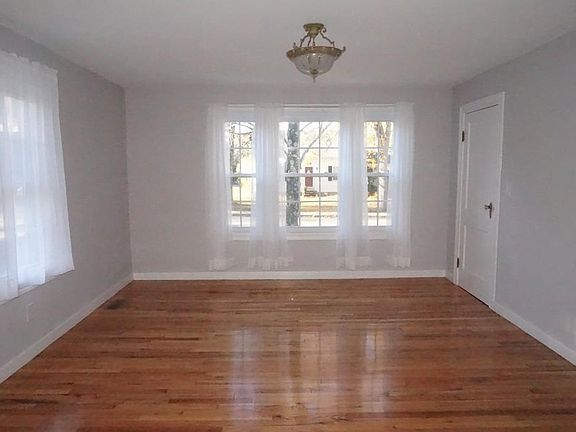 4th image of 174 High St