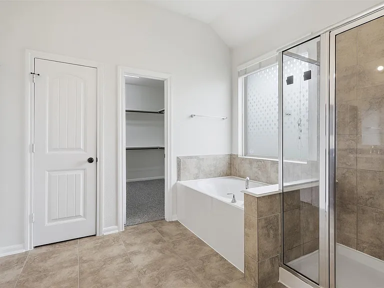 11307 Grand Creek Ln — Photo 18