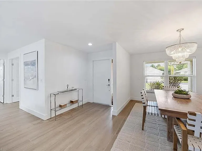9905 Treasure Cay Ln — Photo 15