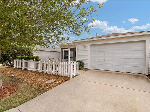 3rd image of 2292 Oak Bend Pl