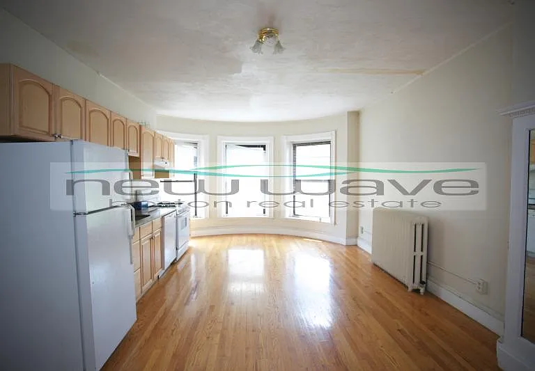 43 Bay State Rd #3E — Photo 1