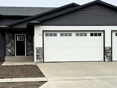 1215 NE 34th Ave, Aberdeen, SD, 57401