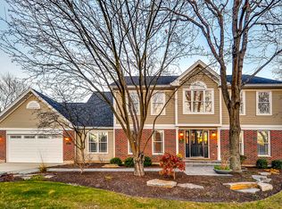 1651 Kensington Dr, Algonquin, IL 60102