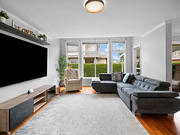 3rd image of 7475 Garnet Dr #10