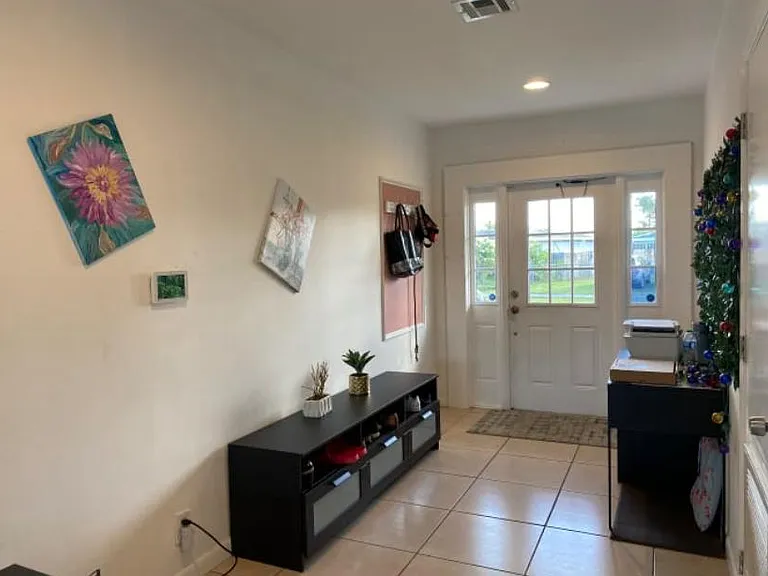 3790 SW 32nd Ct — Photo 3