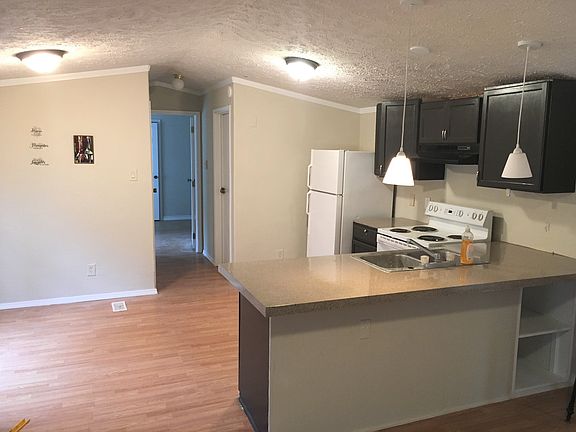 4th image of 13129 S Lee Shore Dr