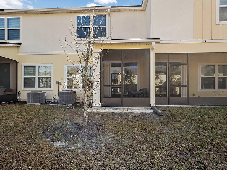 73 Java Ln — Photo 30