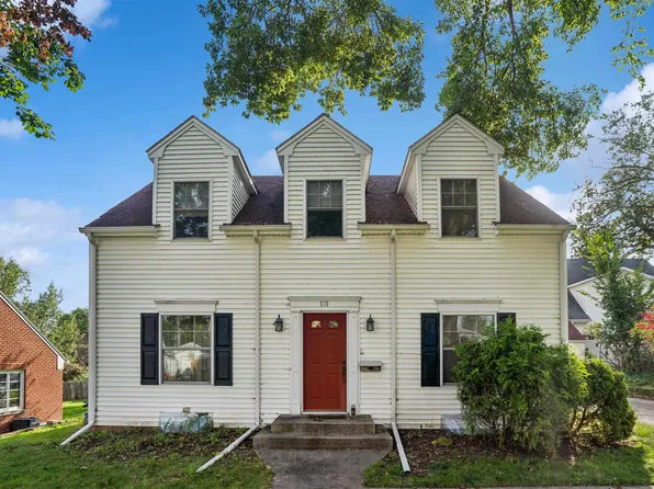 513 S 4th St, Maquoketa, IA 52060