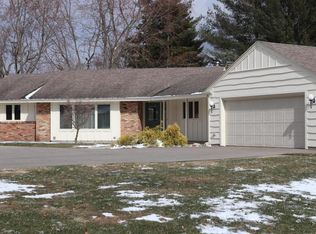 940 Carpenter Ave NW, Grand Rapids, MI 49504