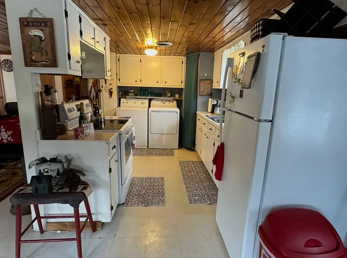 2 bed, 870 sqft, $1,900 — Photo 4