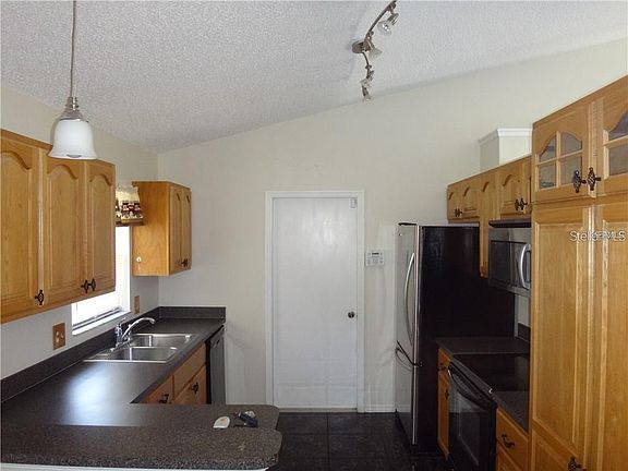 4th image of 3835 Creek Bed Cir
