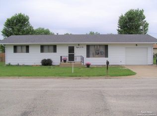 802 Stelling St, Ellsworth, KS 67439