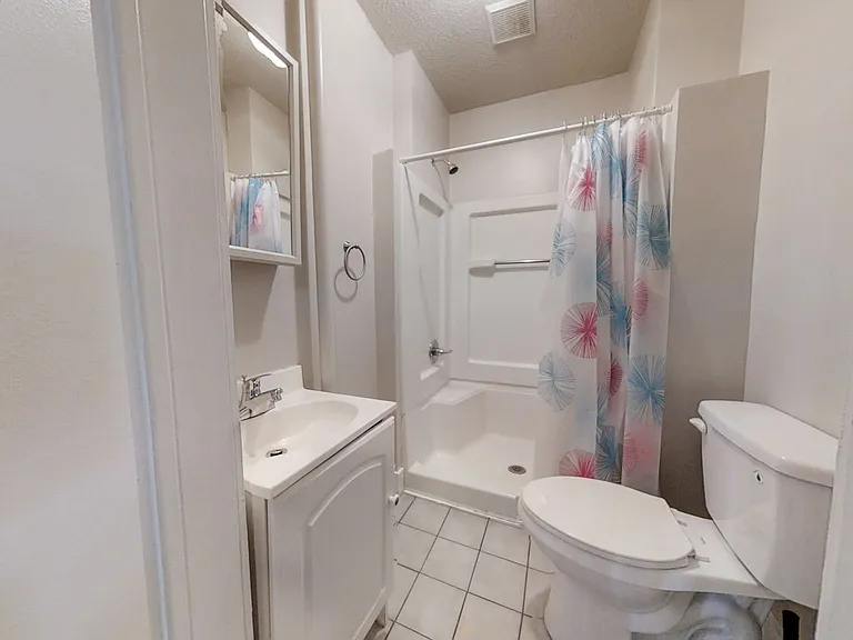 181 Winchester Ave — Photo 3