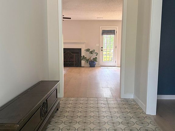 4th image of 791 Silver Shoals Rd