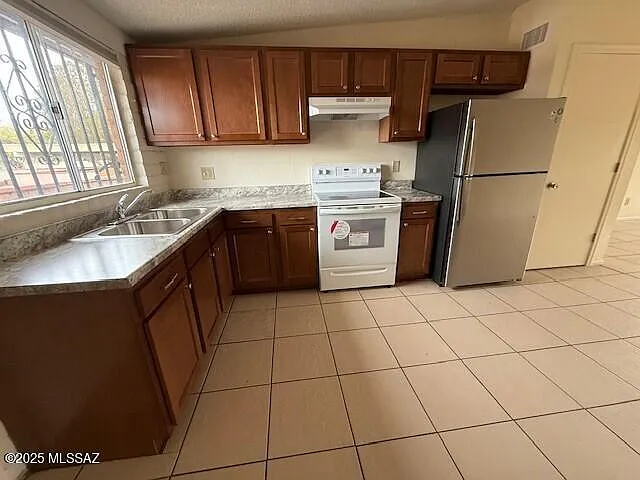 2 bed, 2.0 bath, 920 sqft, $1,250 — Photo 4