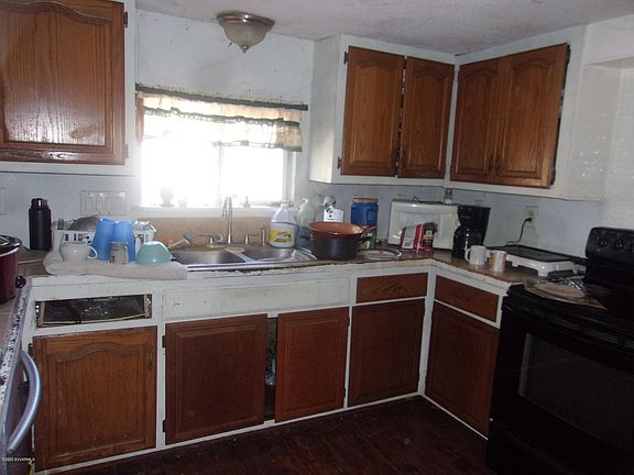 3rd image of 3165 S Dinky Creek Dr