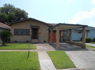 930 W 5th St, Port Arthur, TX 77640