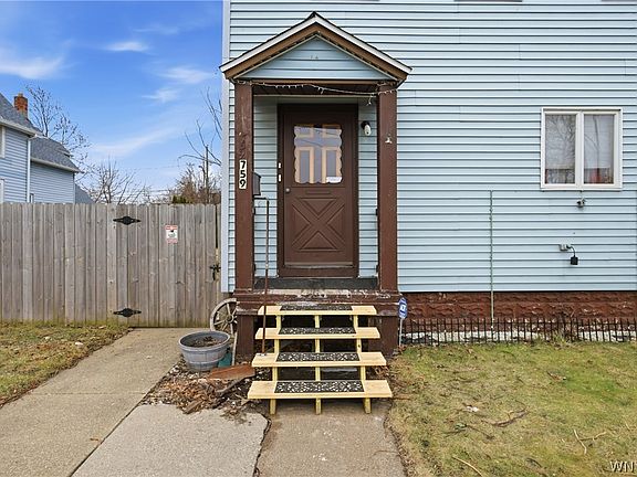 3rd image of 759 N Division St #S