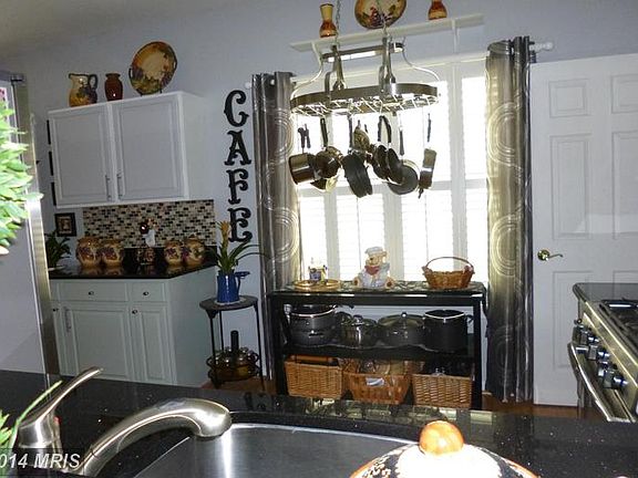 5th image of 11110 Donita Ct