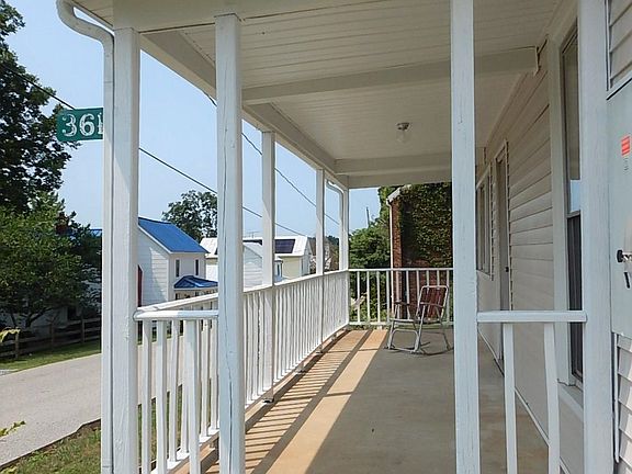 2nd image of 3615 Middlebrook Village Rd