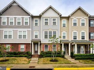 114 Anthem Ave, Herndon, VA 20170
