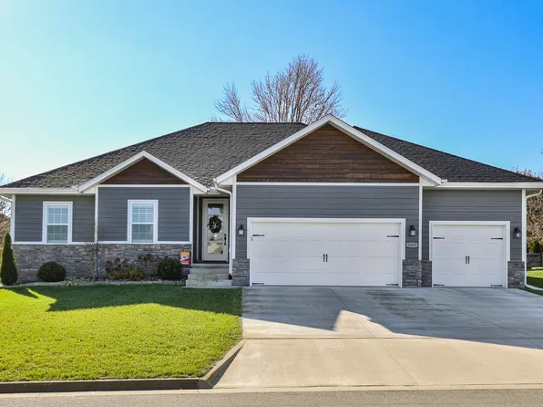 1602 E Silo Ridge Drive, Ozark, MO 65721