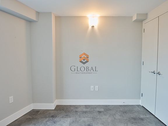 3rd image of 2721 Colden Ave #C
