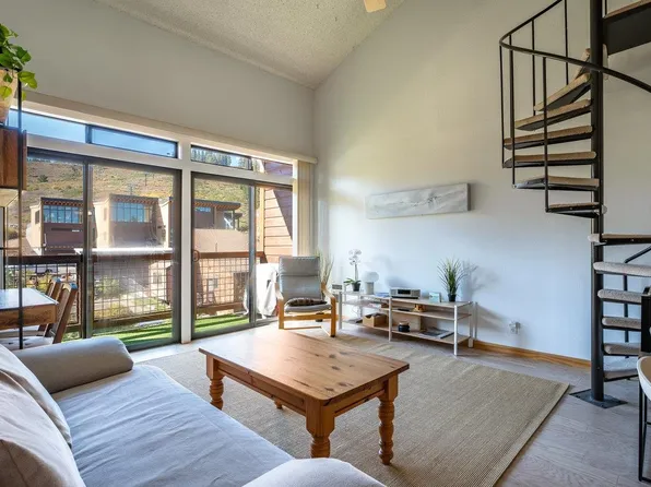 11591 Snowpeak Way #407, Truckee, CA 96161