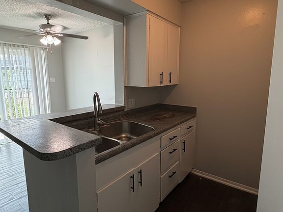 5th image of 158 De Chantle Rd #129
