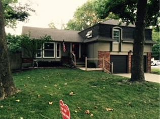 8309 W 98th St, Overland Park, KS 66212