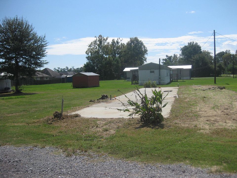 2nd image of 14114 Ceazer Rd