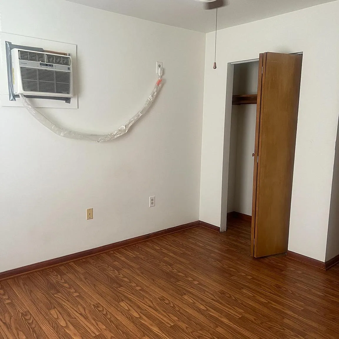 1 bed, 576 sqft, $900 — Photo 3