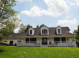 325 Edgemont Rd, Stroudsburg, PA 18360