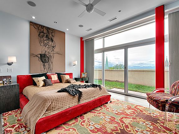 Master Suite w/ Views!