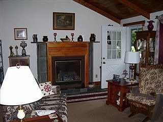 5th image of 114 Pleasanton Dr