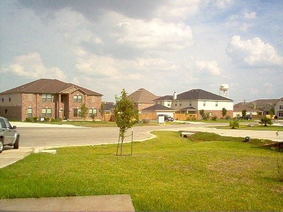 2nd image of 109 Sultana Ct